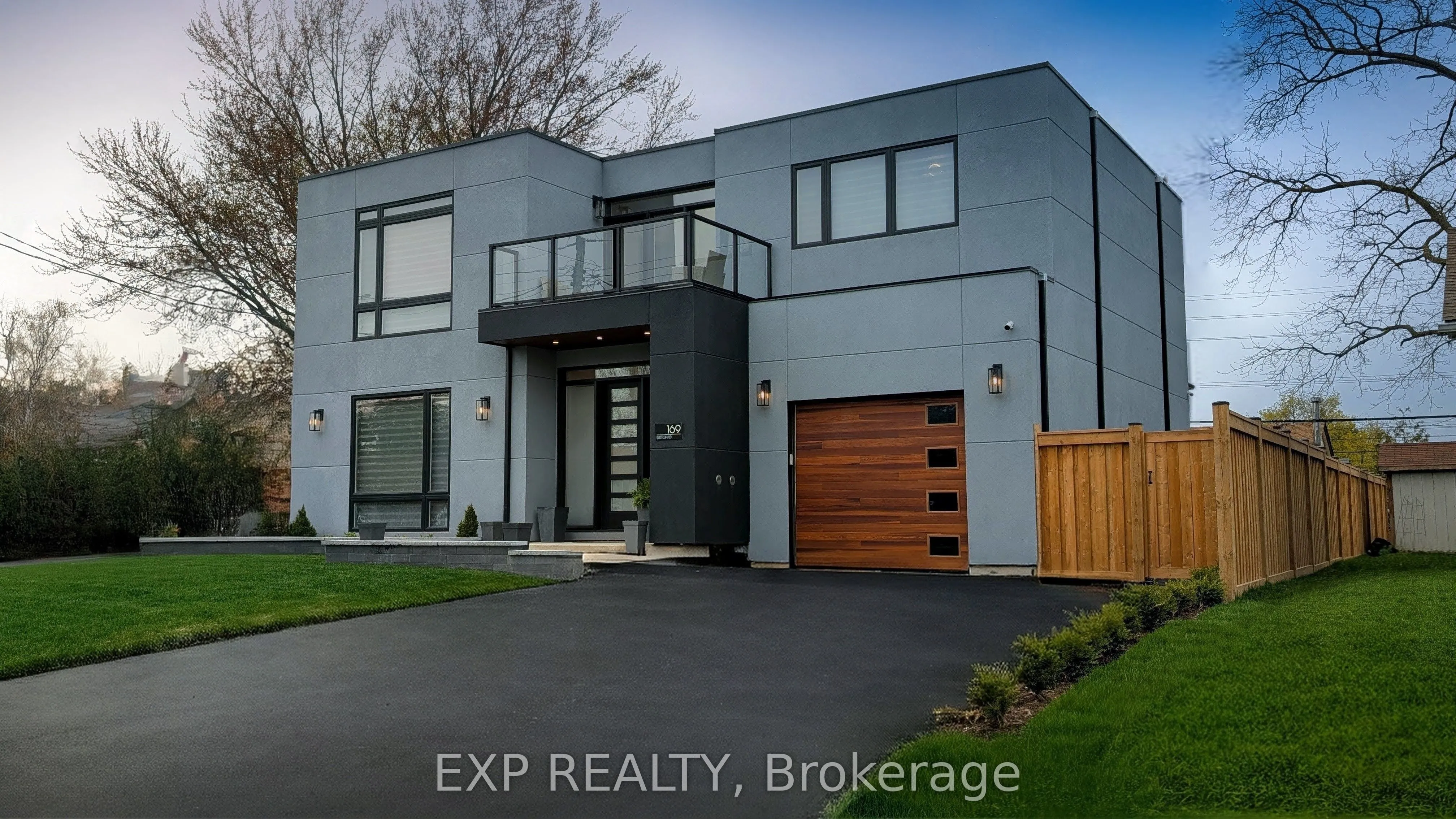 169 Euston Road, Burlington, ON L7L 4V7