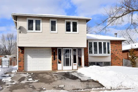 4395 Bennett Rd, Burlington, ON L7L 1Y5