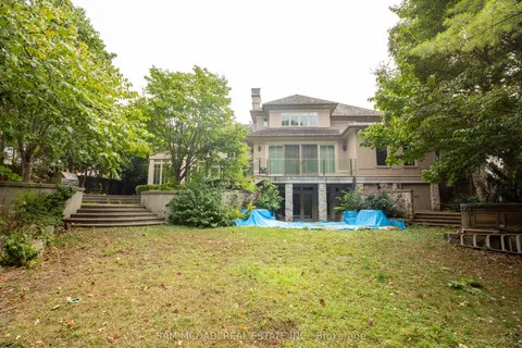 1729 Blythe Road, Mississauga, ON L5H 2C3