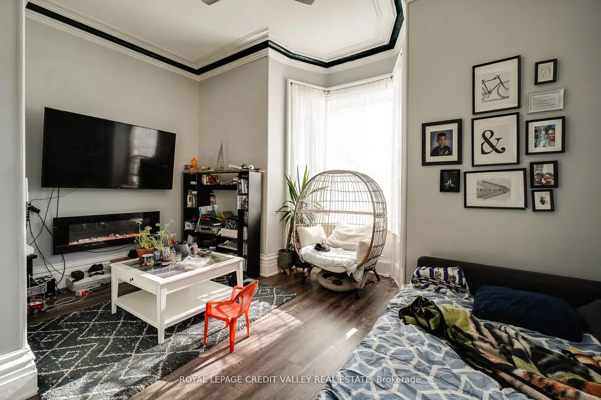 1 First Avenue, Orangeville, ON L9W 1H7