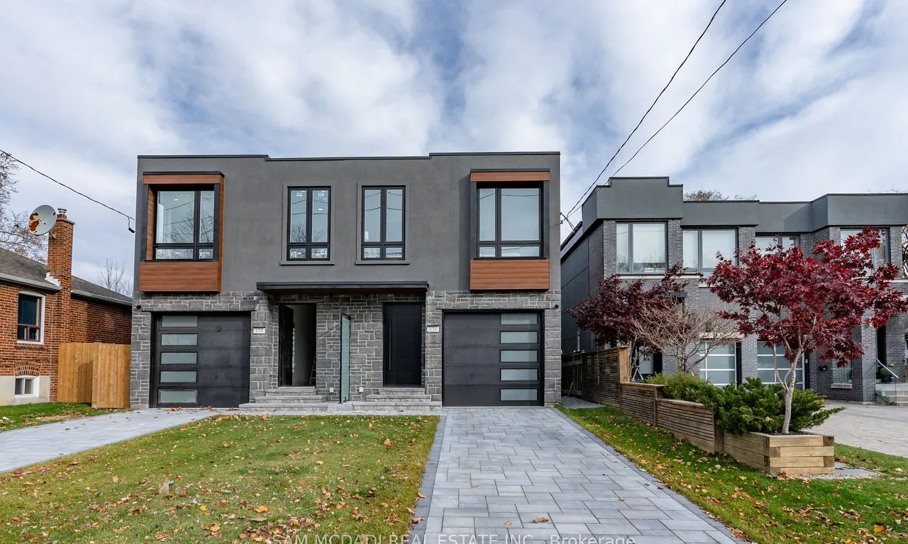 23A Maple Ave, Mississauga, ON L5H 2S1