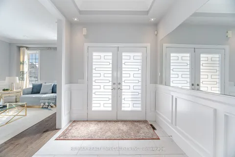 16 Eiffel Boulevard, Brampton, ON L6P 1V9