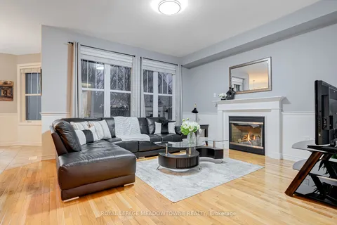 864 Bessy Tr, Milton, ON L9T 0G8