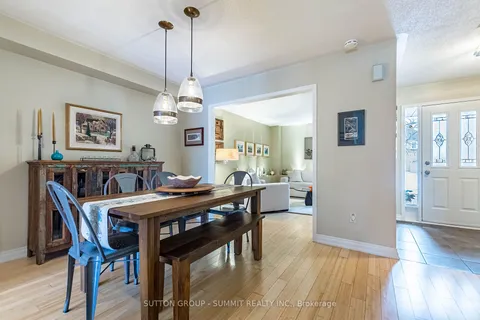 1177 Leewood Dr, Oakville, ON L6M 3B9