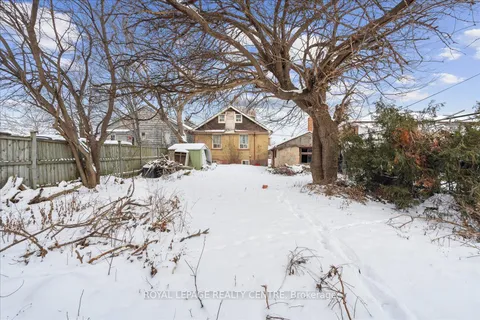 75 Bentworth Ave, Toronto, ON M6A 1P5