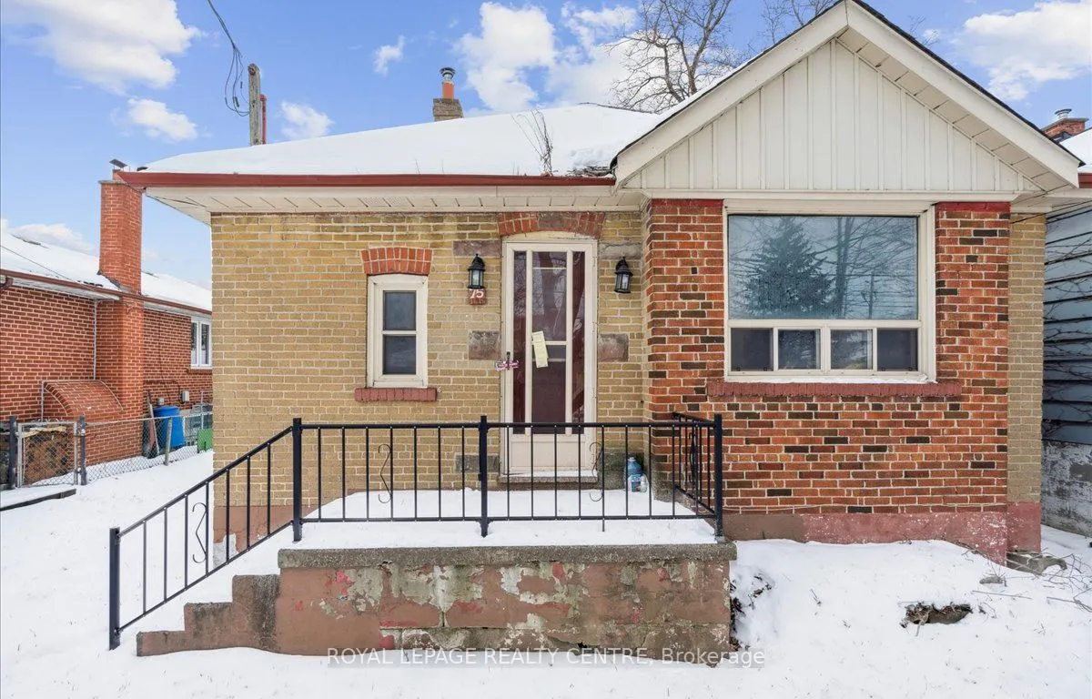 75 Bentworth Ave, Toronto, ON M6A 1P5