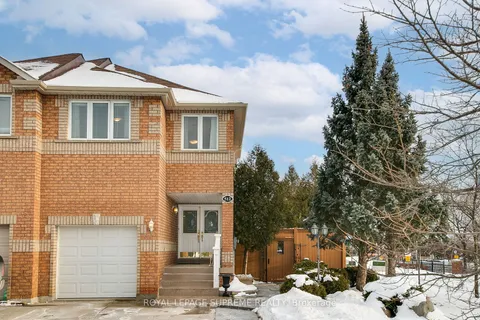 512 Leatherleaf Dr, Mississauga, ON L4Z 3Y5