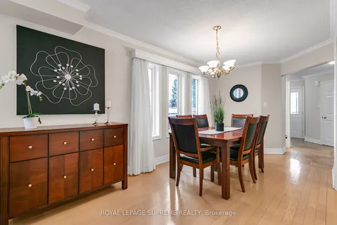 512 Leatherleaf Dr, Mississauga, ON L4Z 3Y5