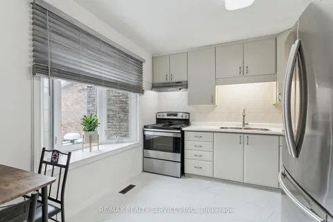 101 Greene Dr, Brampton, ON L6V 2P2