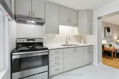 101 Greene Dr, Brampton, ON L6V 2P2