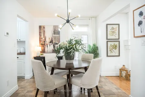 214 Harvest Dr, Milton, ON L9T 4T3