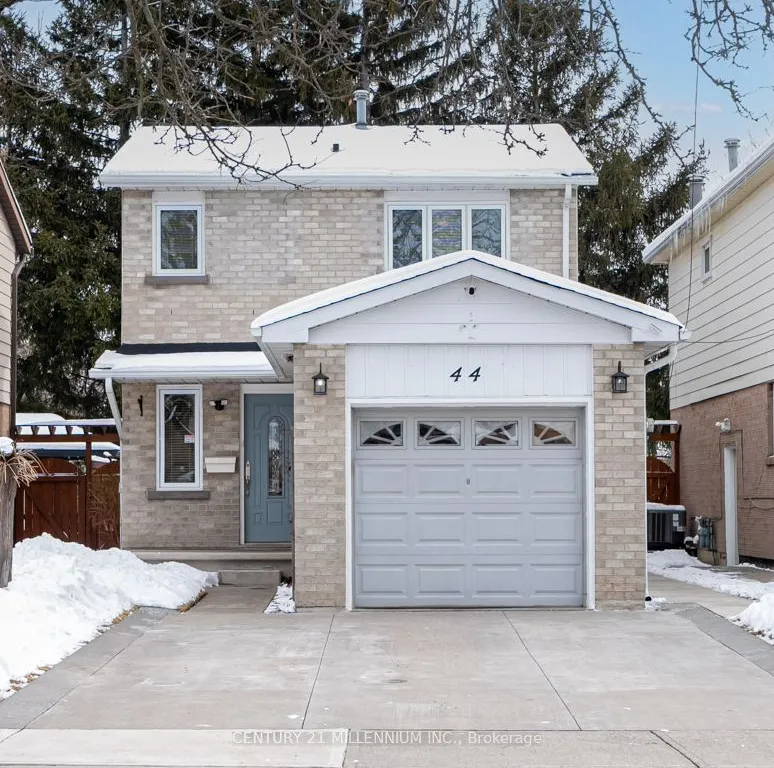 44 Talbot St, Brampton, ON L6X 2P5