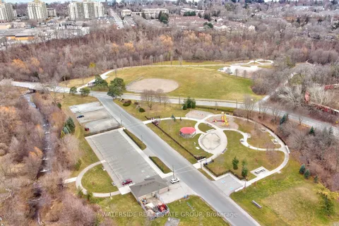 1403 Hidden Valley Road, Burlington, ON L7P 0T5