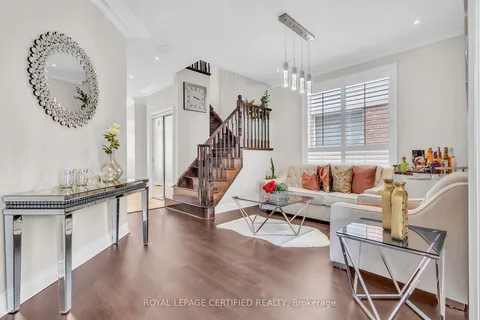 17 Dalia St, Brampton, ON L6X 0L7