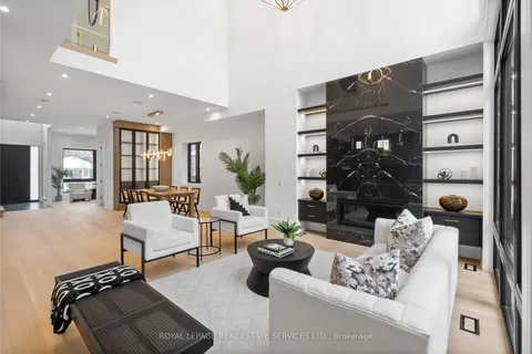 80 Edgecroft Rd, Toronto, ON M8Z 2B8