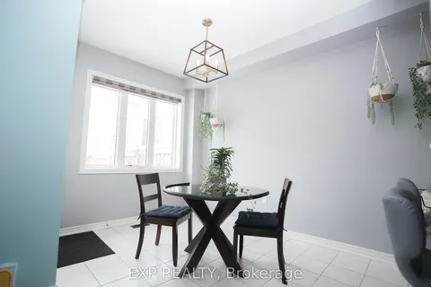 16 Blackberry Valley Crescent, Caledon, ON L7C 3Z8