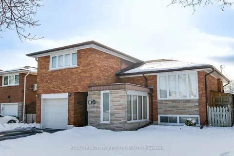 37 Summitcrest Dr, Toronto, ON M9P 1H1