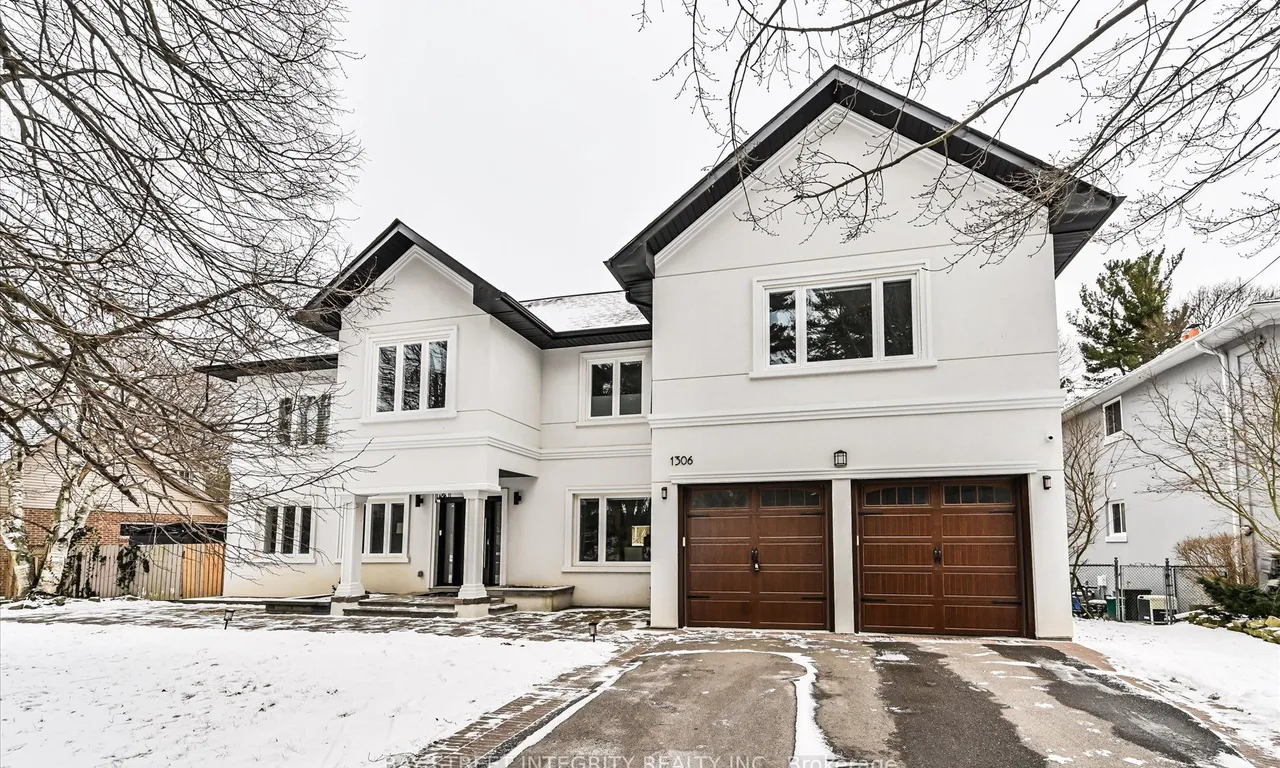1306 Amber Cres, Oakville, ON L6J 2N8
