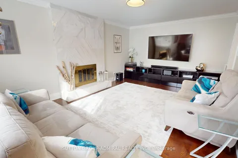36 Ivy Lea Crt, Brampton, ON L6Y 4K6