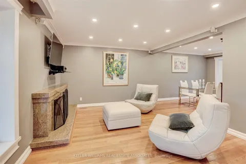 1416 Elaine Trail, Mississauga, ON L5G 3W8