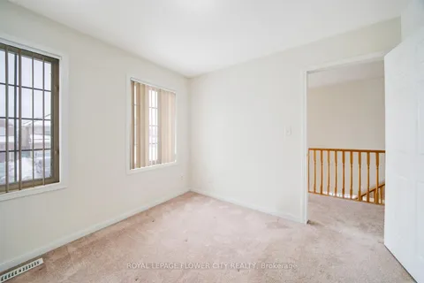 1 Bayridge Drive, Brampton, ON L6P 2H8
