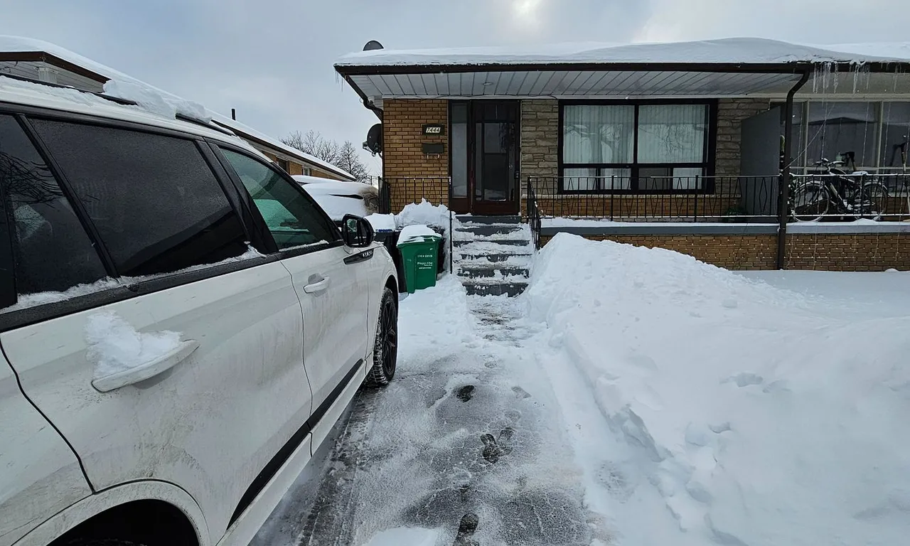 Semi-Detached 3 bedroom 1 bathroom at 7444 Catapla Rd in Mississauga - MLS# W11972176