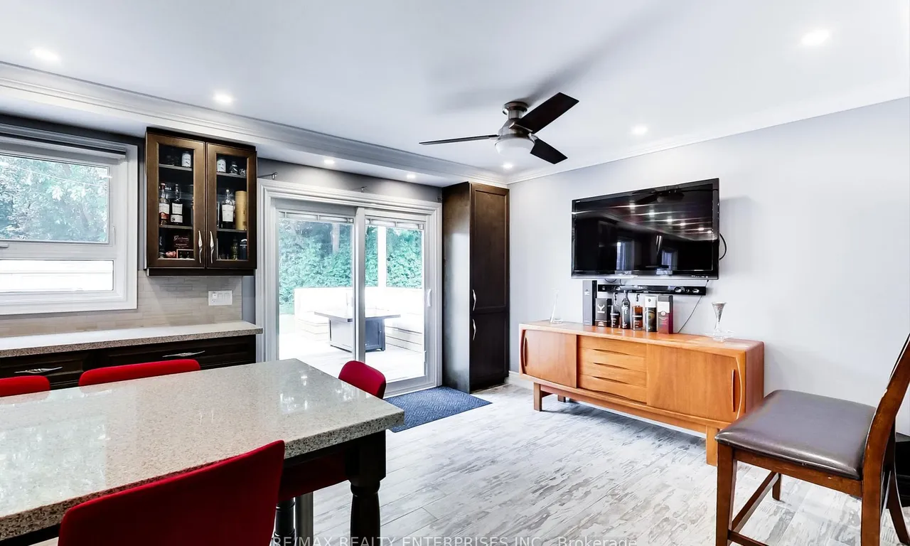 Semi-Detached interior view at 1540 Thetford Crt Mississauga