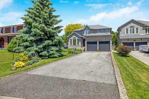 2547 Morrison Avenue, Mississauga, ON L5C 3J6