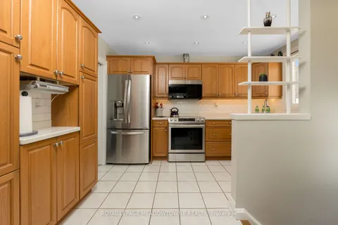 237 Elizabeth St, Brampton, ON L6Y 1S2