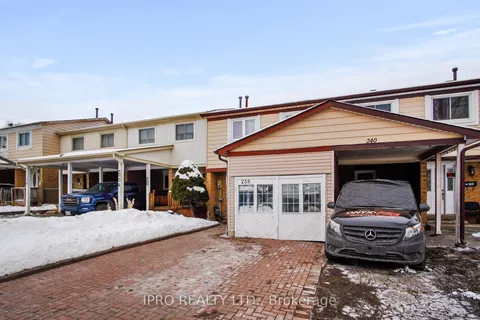 238 Royal Salisbury Way, Brampton, ON L6V 3H4
