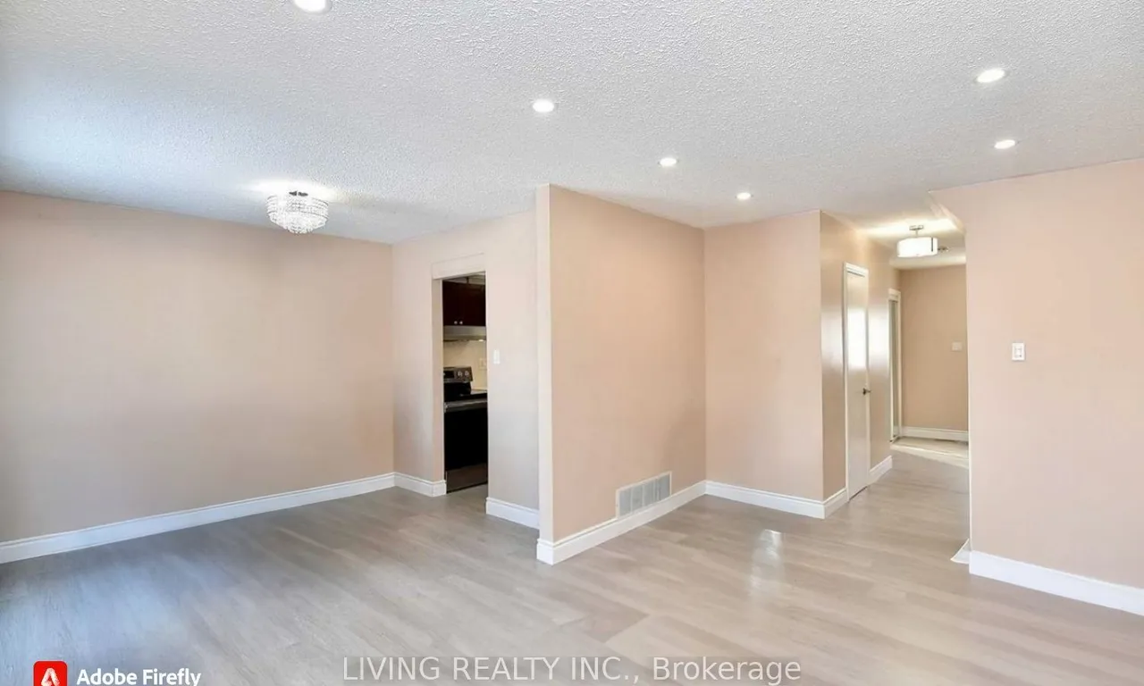 Semi-Detached living room at 449 Daralea Hts Mississauga