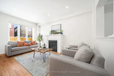 21 Benhurst Cres, Brampton, ON L7A 5A2