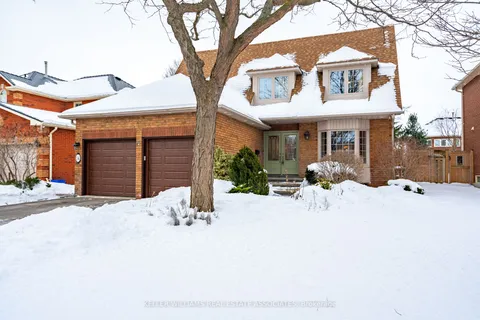14 Nixon Cres, Halton Hills, ON L7G 5K4