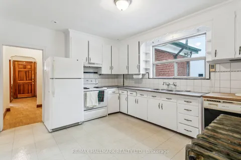 618 Brown's Line, Toronto, ON M8W 3V5