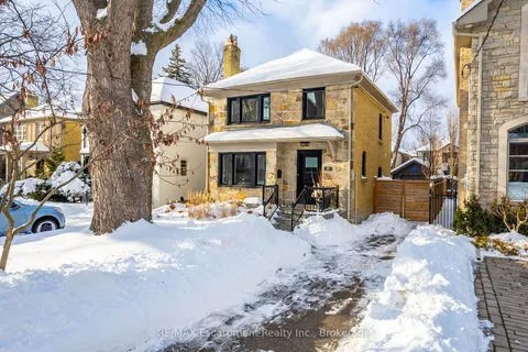 12 Meadowvale Dr, Toronto, ON M8Y 2N8