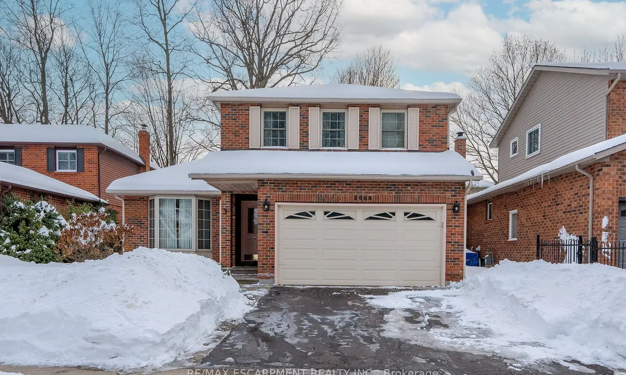 2068 Headon Rd, Burlington, ON L7M 4G3