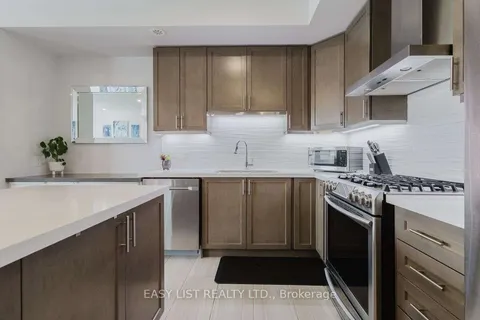 418 Athabasca Common, Oakville, ON L6H 0R6