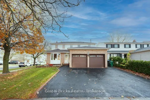 19 Mikado Cres, Brampton, ON L6S 3R3