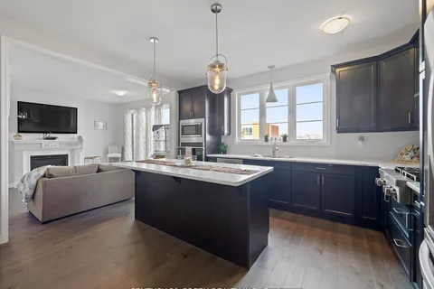 1291 Kovachik Blvd, Milton, ON L9E 1W7