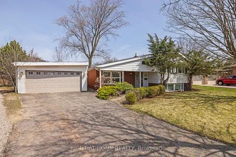 600 Weynway Court, Oakville, ON L6L 4G7