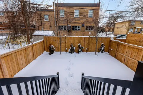 152 Sheldon Ave, Toronto, ON M8W 4L5