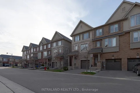 389 Hardwick Common Drive, Oakville, ON L6H 0P7