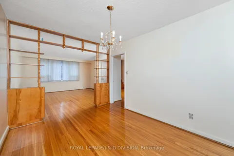 51 Edinborough Court, Toronto, ON M6N 2E9