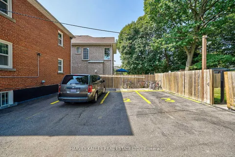 40 Dominion Road, Toronto, ON M8W 1J7