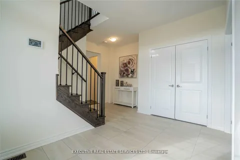 2 Thornvalley Terrace, Caledon, ON L7C 4H9