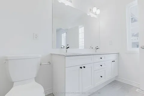 34 Bellasera Way, Caledon, ON L7C 4P1