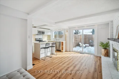 651 Artreva Crescent, Burlington, ON L7L 2B8