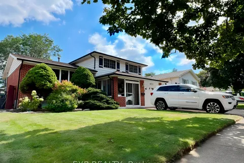 651 Artreva Crescent, Burlington, ON L7L 2B8