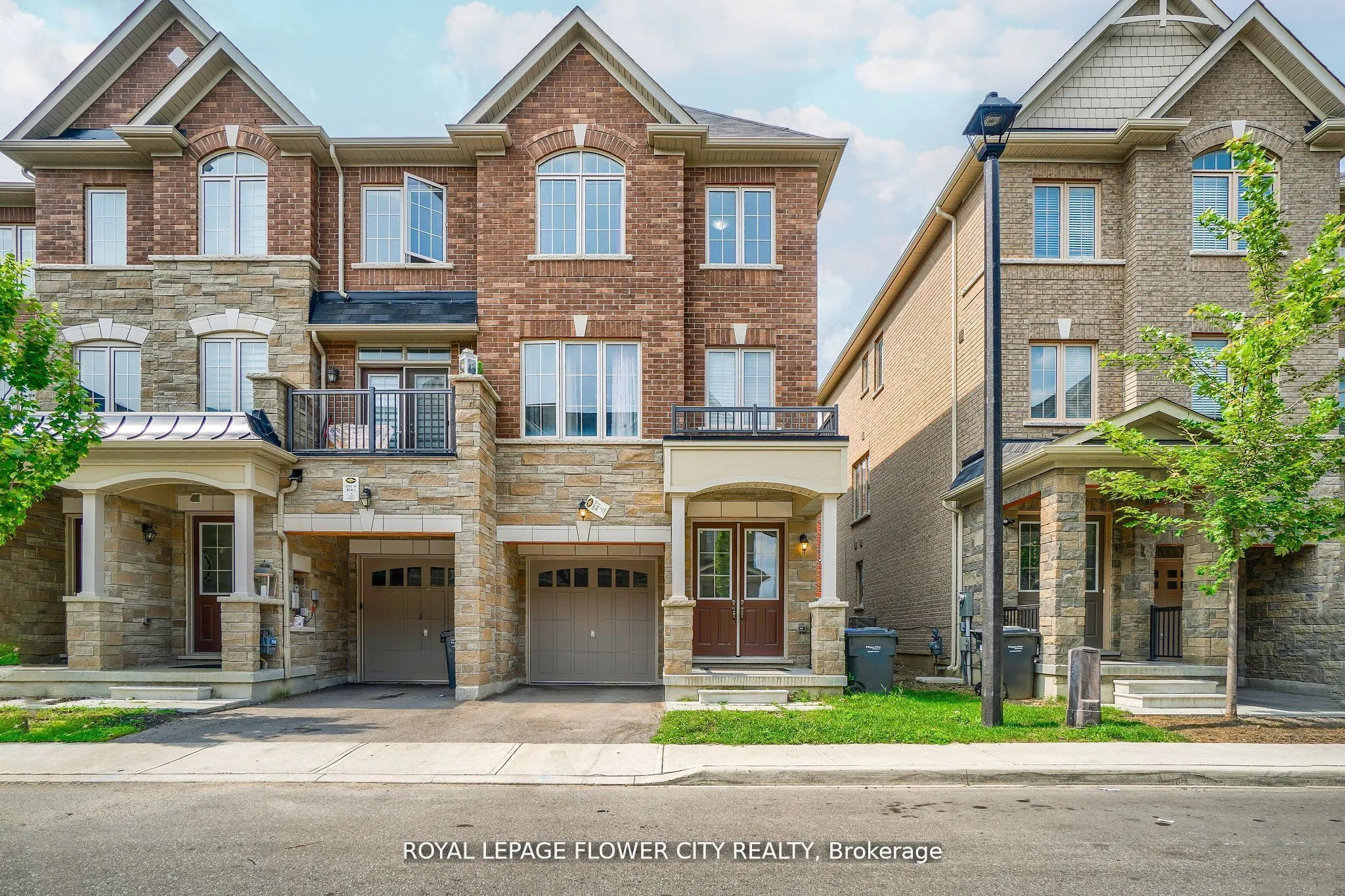 14 Faye Street, Brampton, ON L6P 4M9