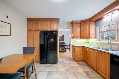 1601 Calumet Place, Mississauga, ON L5J 3B1